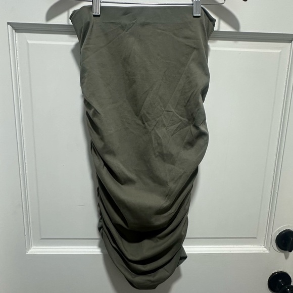 Count Your Blessings Skirt MATERNITY SKIRT IN KHAKI size XS - Picture 5 of 6